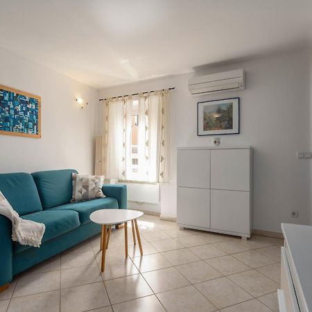 Degrassi Square Apartments (Adults Only) Vrsar Zewnętrze zdjęcie