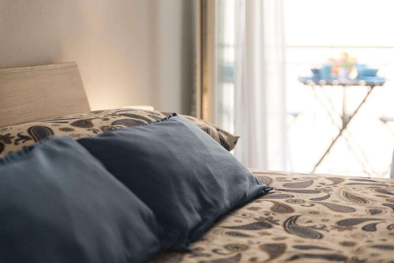 Degrassi Square Apartments (Adults Only) Vrsar Zewnętrze zdjęcie